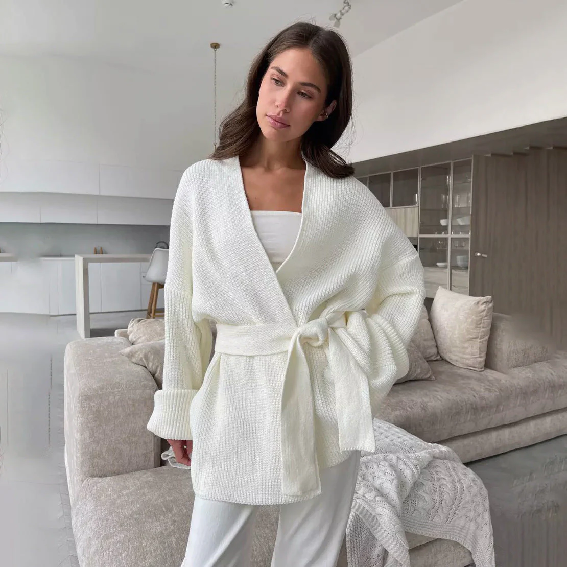 R&B | gerippte Strick-Wickelstrickjacke mit Bindegürtel