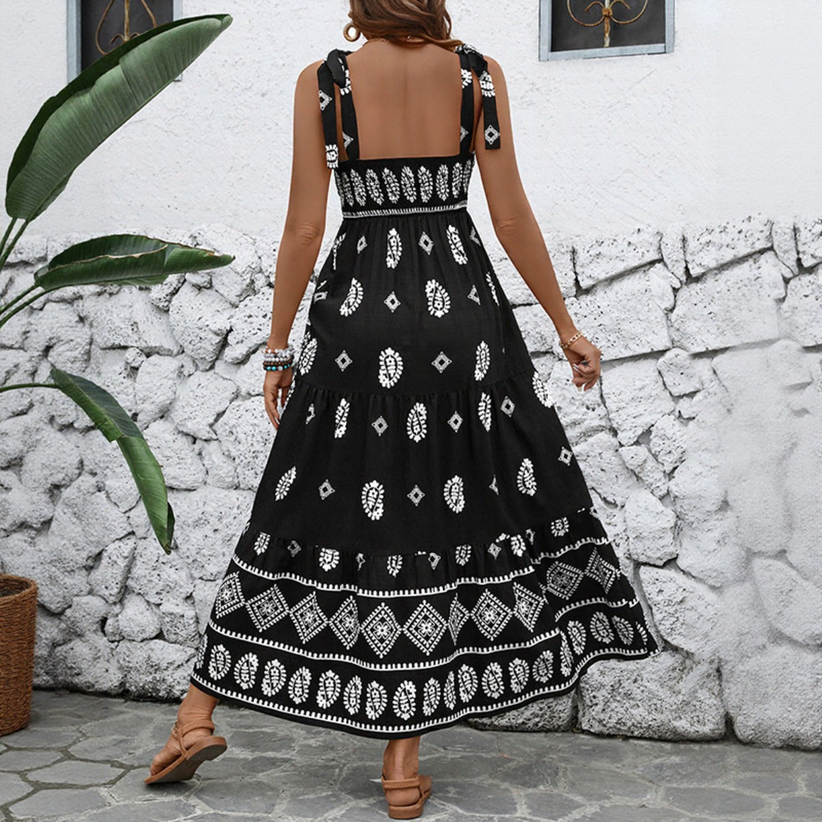 R&B | Kleid mit ethnischem Strapsdruck