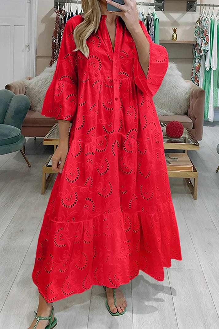 Elegantes Kleid mit Lochstickerei