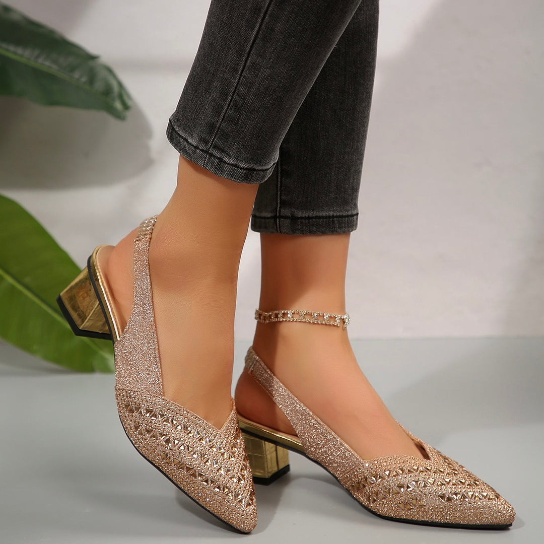 Glanzvolle Absatzsandalen mit funkelnden Kristalldetails R&B R&B