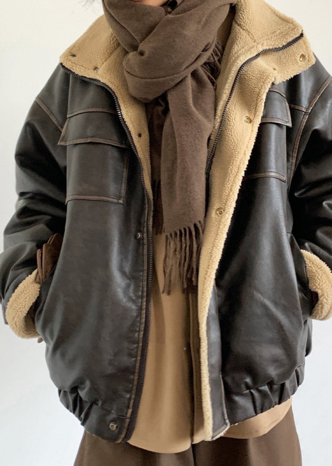 R&B | Inspirierte Lammfleece gefütterte Lederjacke – Unisex-Stil
