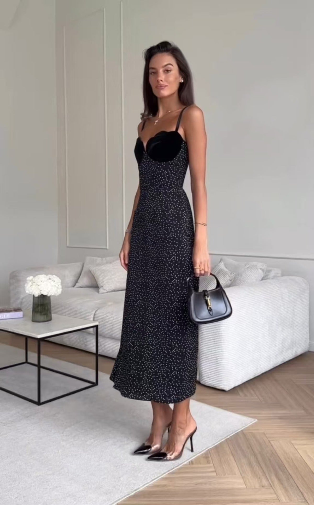 R&B | Kontrastfarbenes Kleid mit Polka-Dot-Print