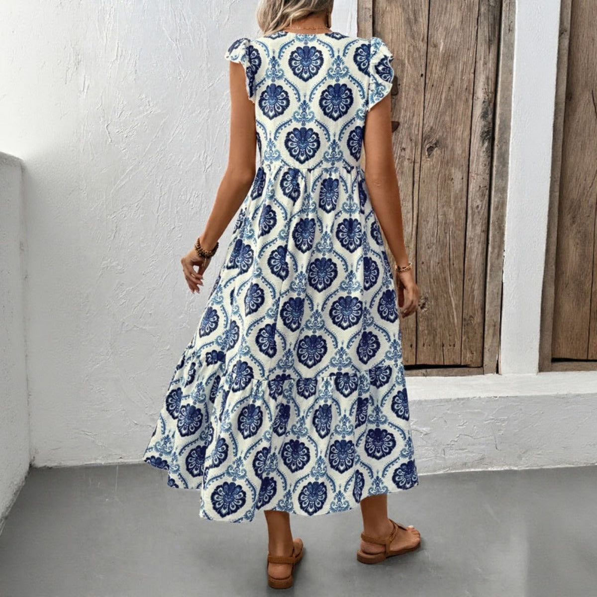 R&B | Kleid mit tiefem V-Ausschnitt