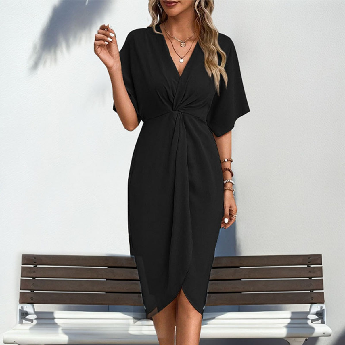 R&B | Einfarbiges unregelmäßiges Kleid mit Schulterärmeln