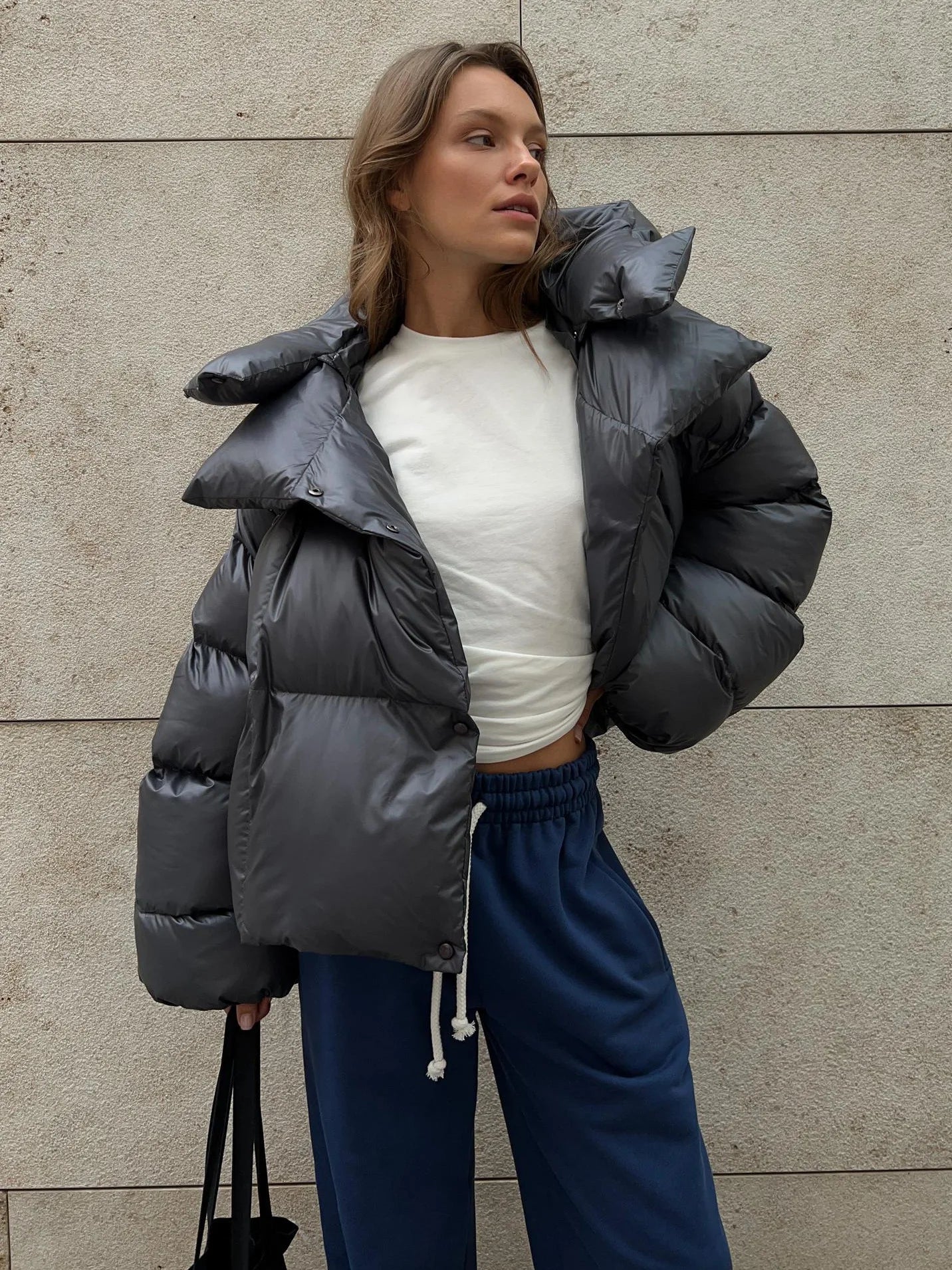 R&B | Schlichte Daunenjacke für Den Winterstil
