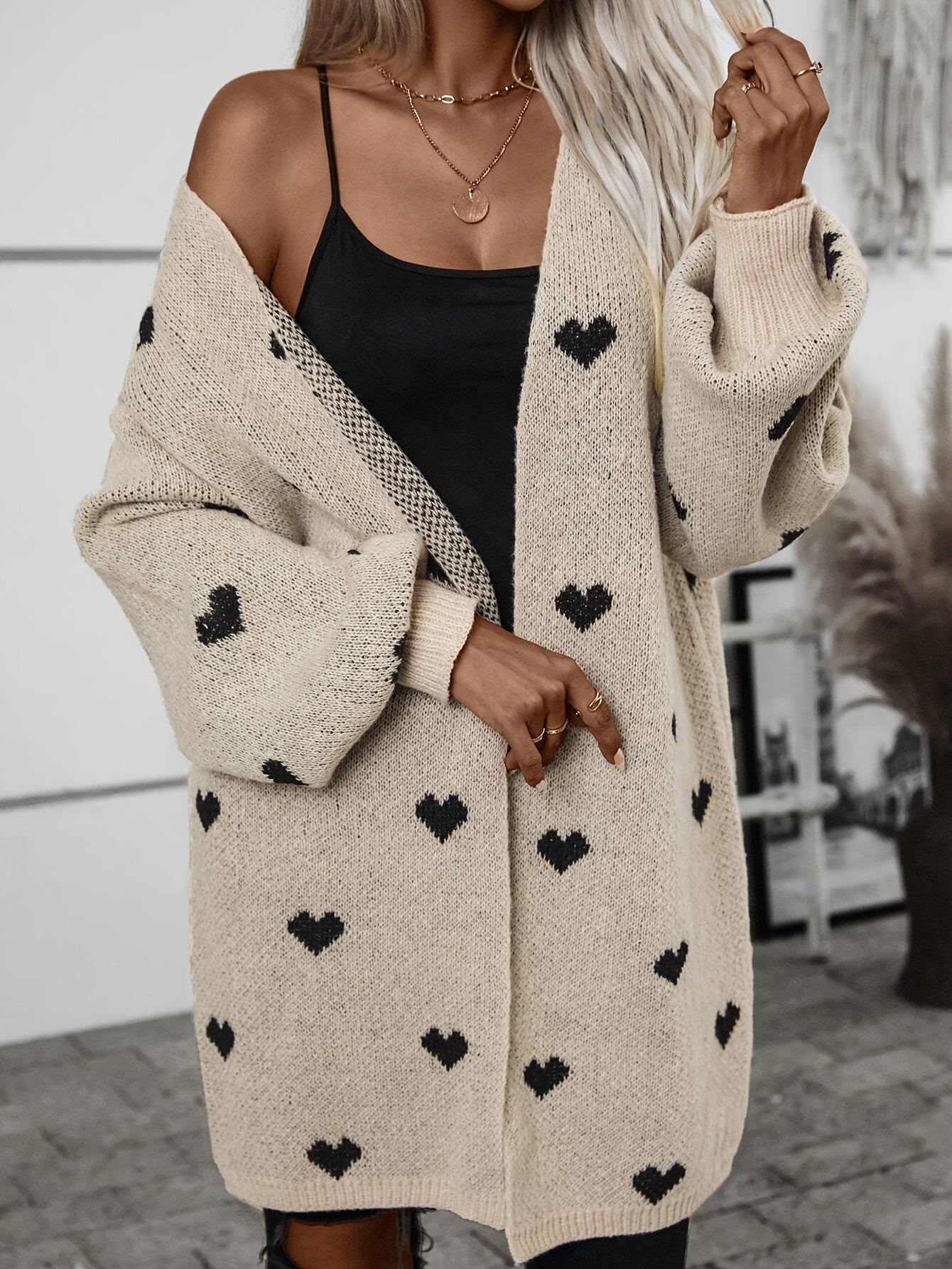 R&B | Strickjacke mit Herzmuster aus weichem Stoff