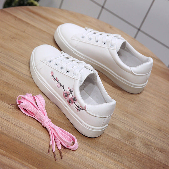 Casual Chic | Niedrige Damensneaker R&B