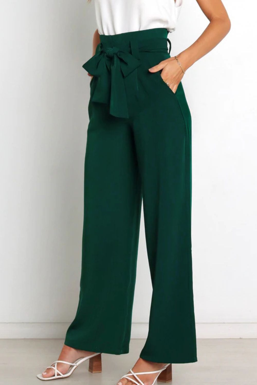 R&B | Hohe Taille Paperbag Hose mit Schleifendetail
