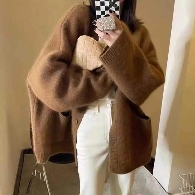 R&B | Elegante Strickjacke mit Knopfleiste