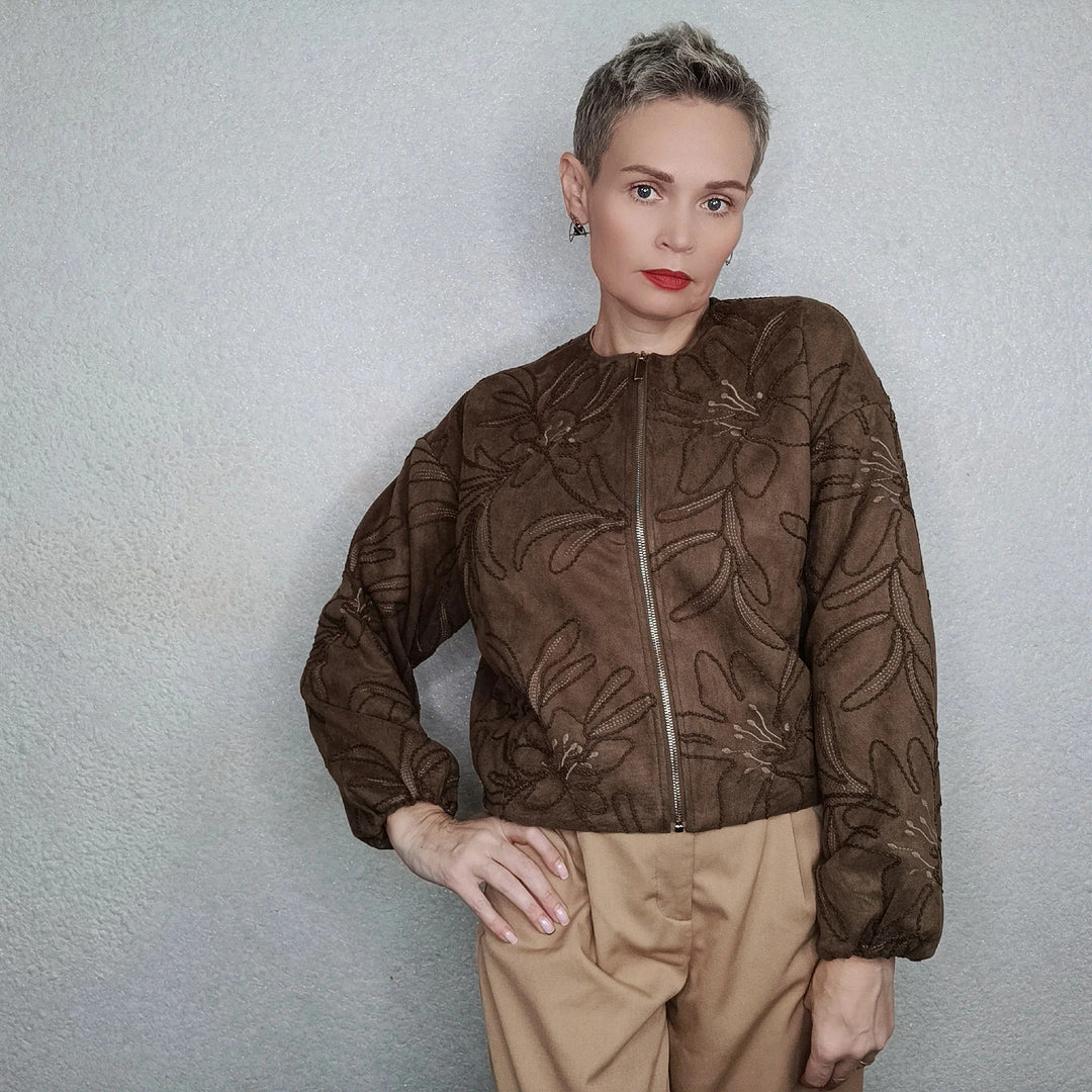 R&B | Bomberjacke mit Wildlederstruktur und Stickerei