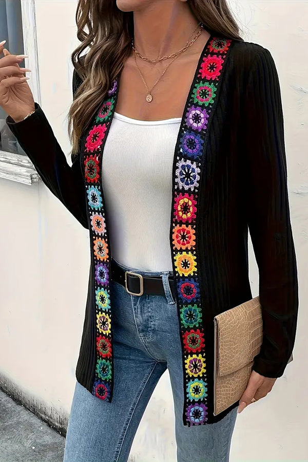 R&B | Strickjacke mit Blumenrand und langen Ärmeln
