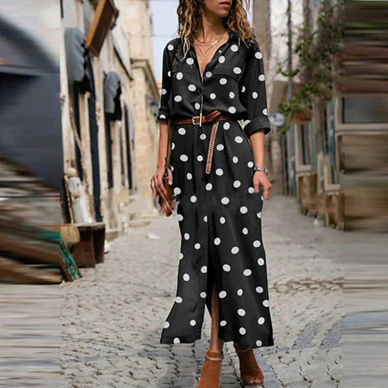 Modekleid mit Punkten