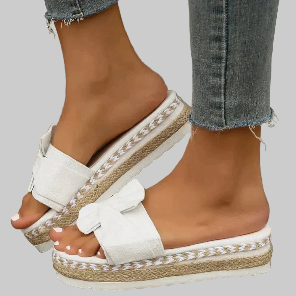 Alyce's Schleife Ortho Sandalen