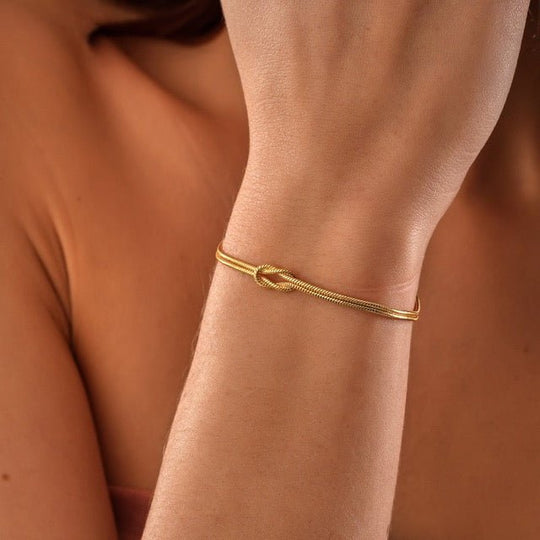 R&B | Elegantes Liebesknoten Armband für Damen