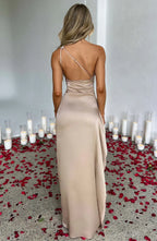 Falten Satin Schlitzkleid