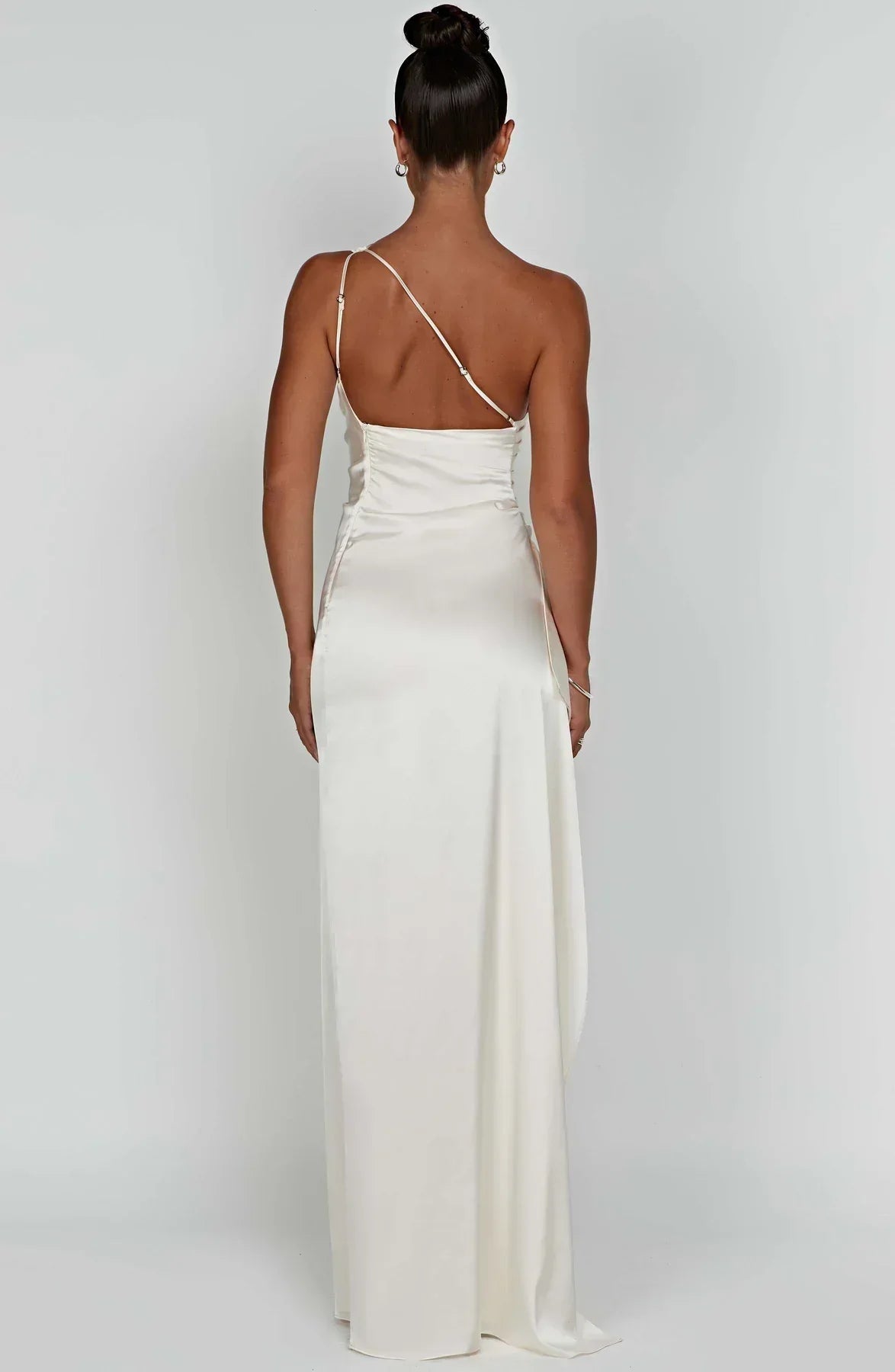 R&B | Elegantes Ein-Schulter-Kleid mit Schlitz