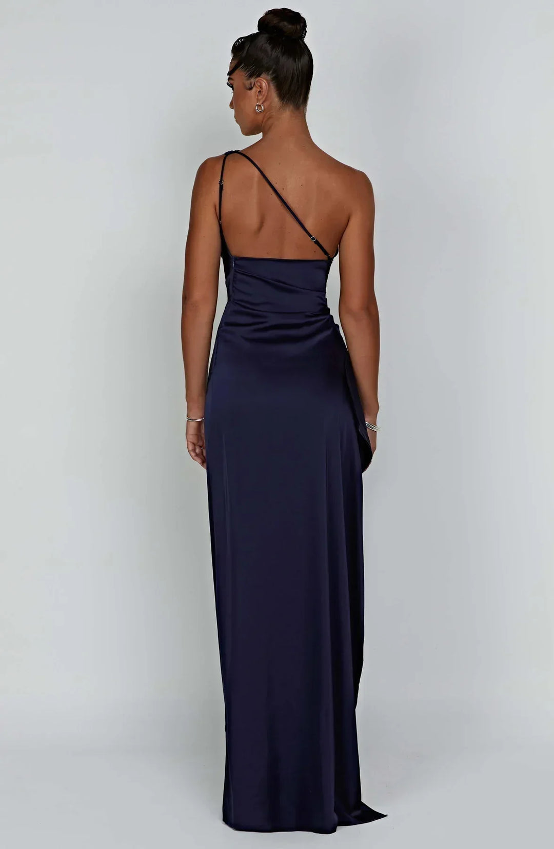 R&B | Elegantes Ein-Schulter-Kleid mit Schlitz