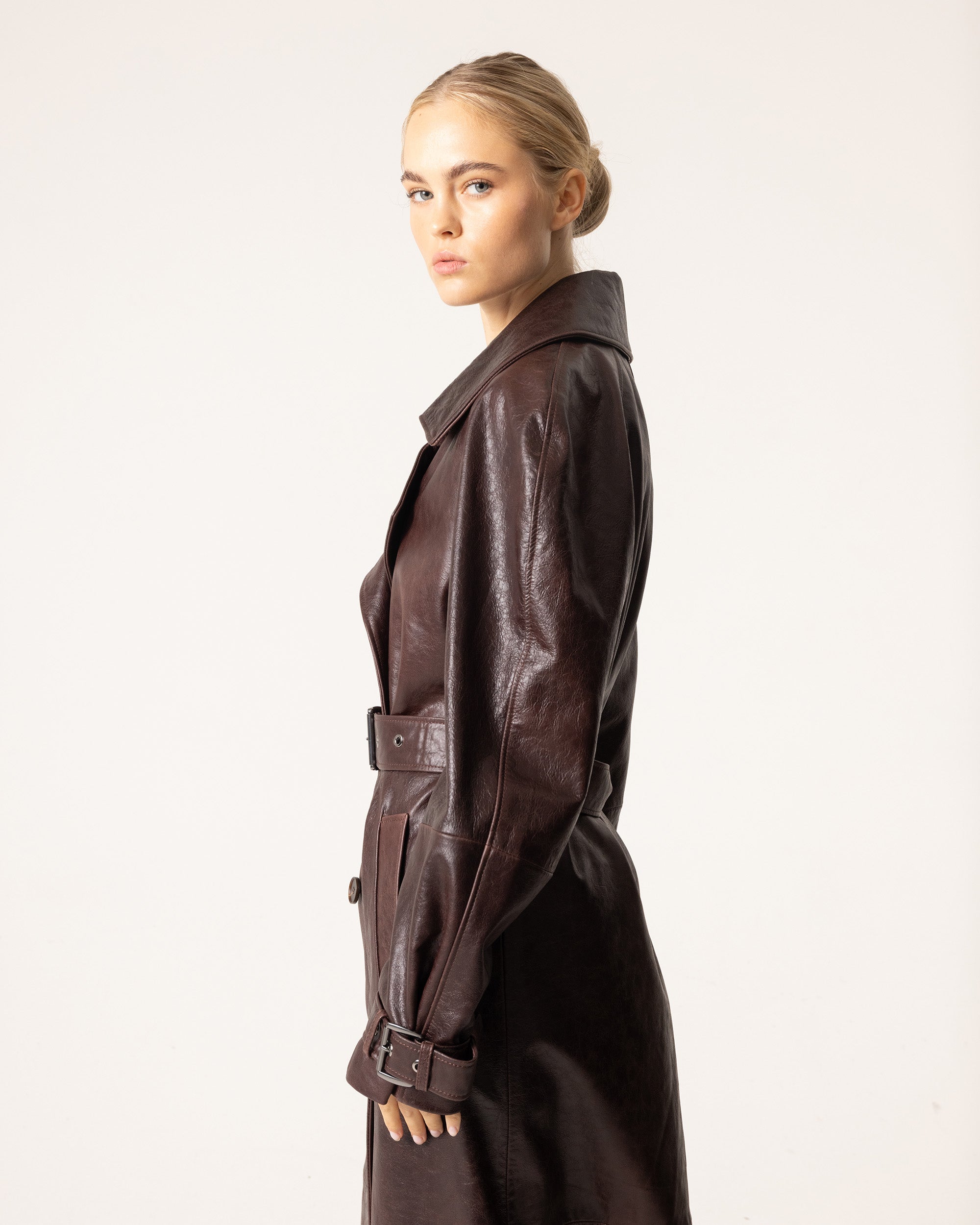 R&B | Leder Trenchcoat - Damen mit Gürtel