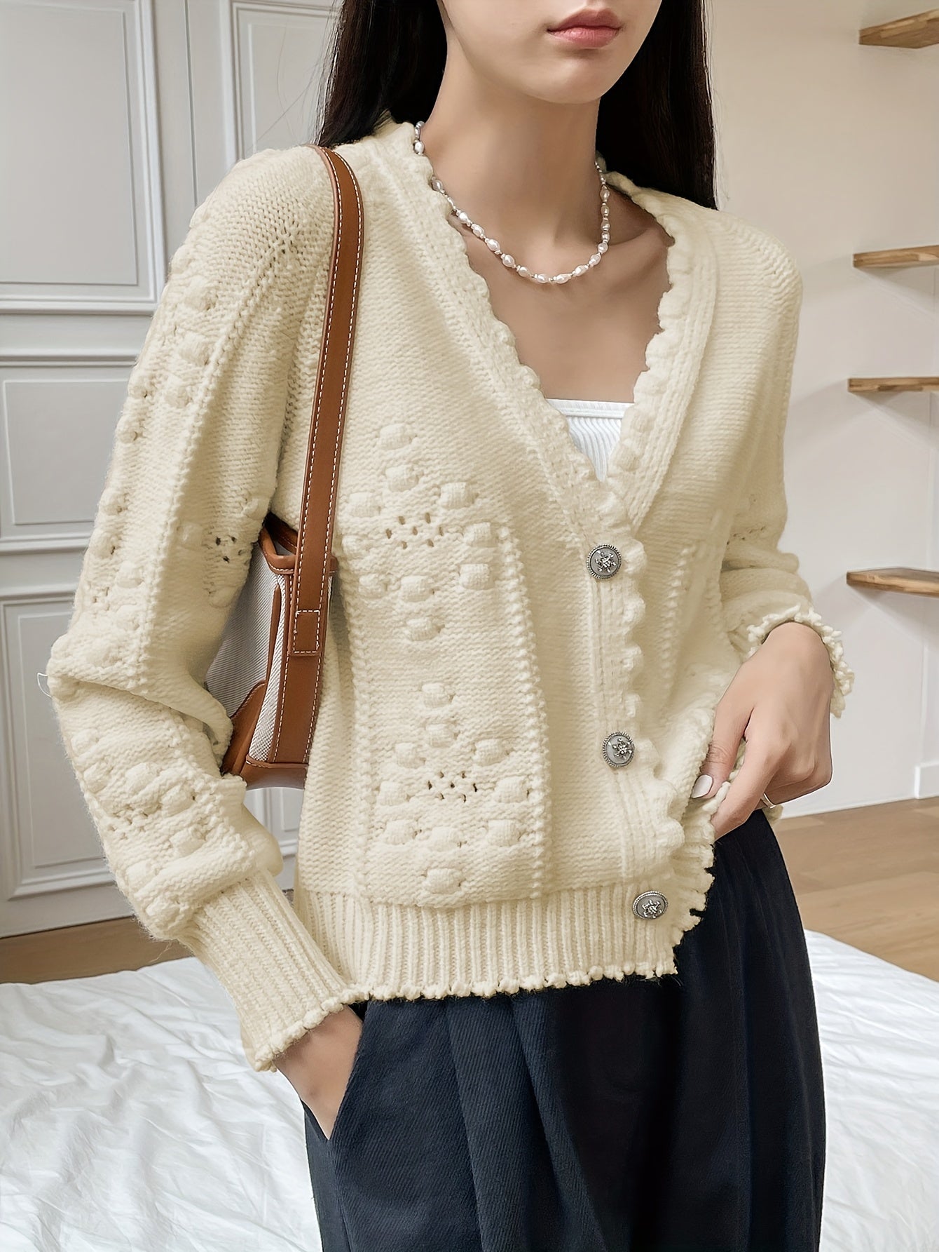 R&B | Zeitlose und Elegante Strickjacke