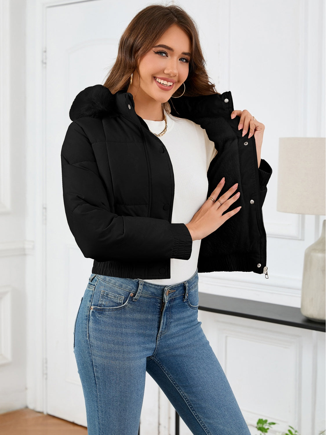 R&B | wattierte Winterjacke mit Fellkapuze und Taschen