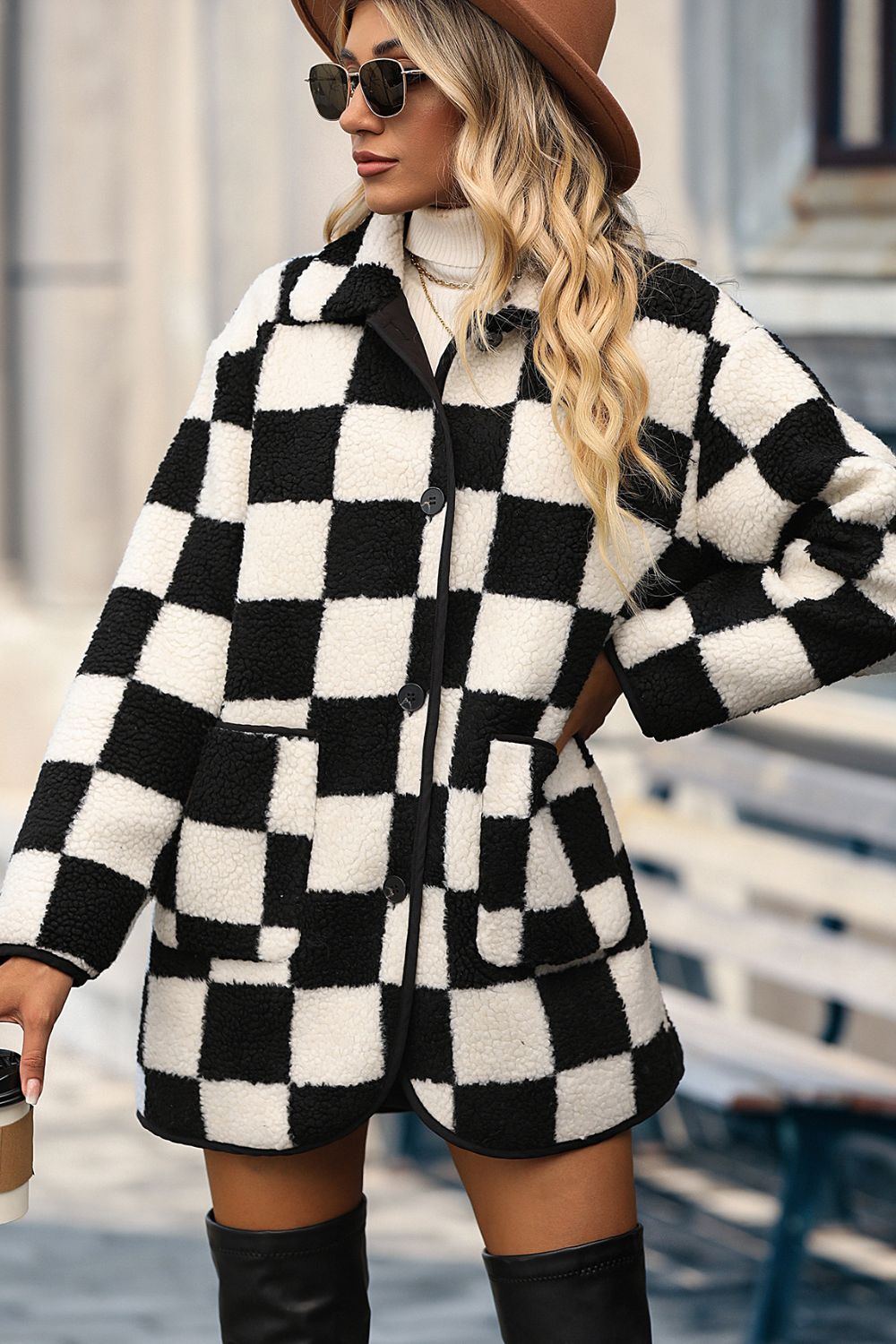 R&B | Karierter Knopfkragen Faux Fur Oberbekleidung