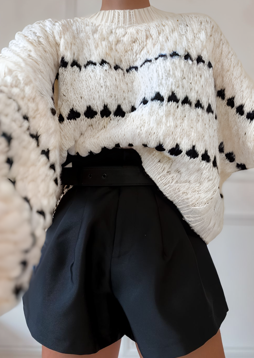 R&B | Kräftiger Strickpullover Kontrastierendes Design Warm und Zeitgemäß