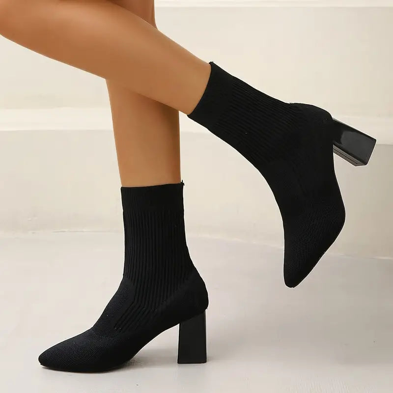 R&B | Stiefeletten - Stricksockenstil - Spitzes Ende - Blockabsatz Komfortfit