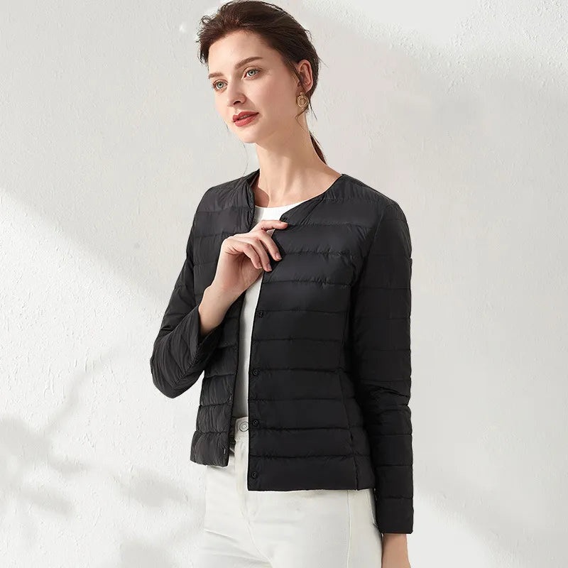 R&B | Leichtgewichtige, kragenlose, figurformende Jacke für Damen