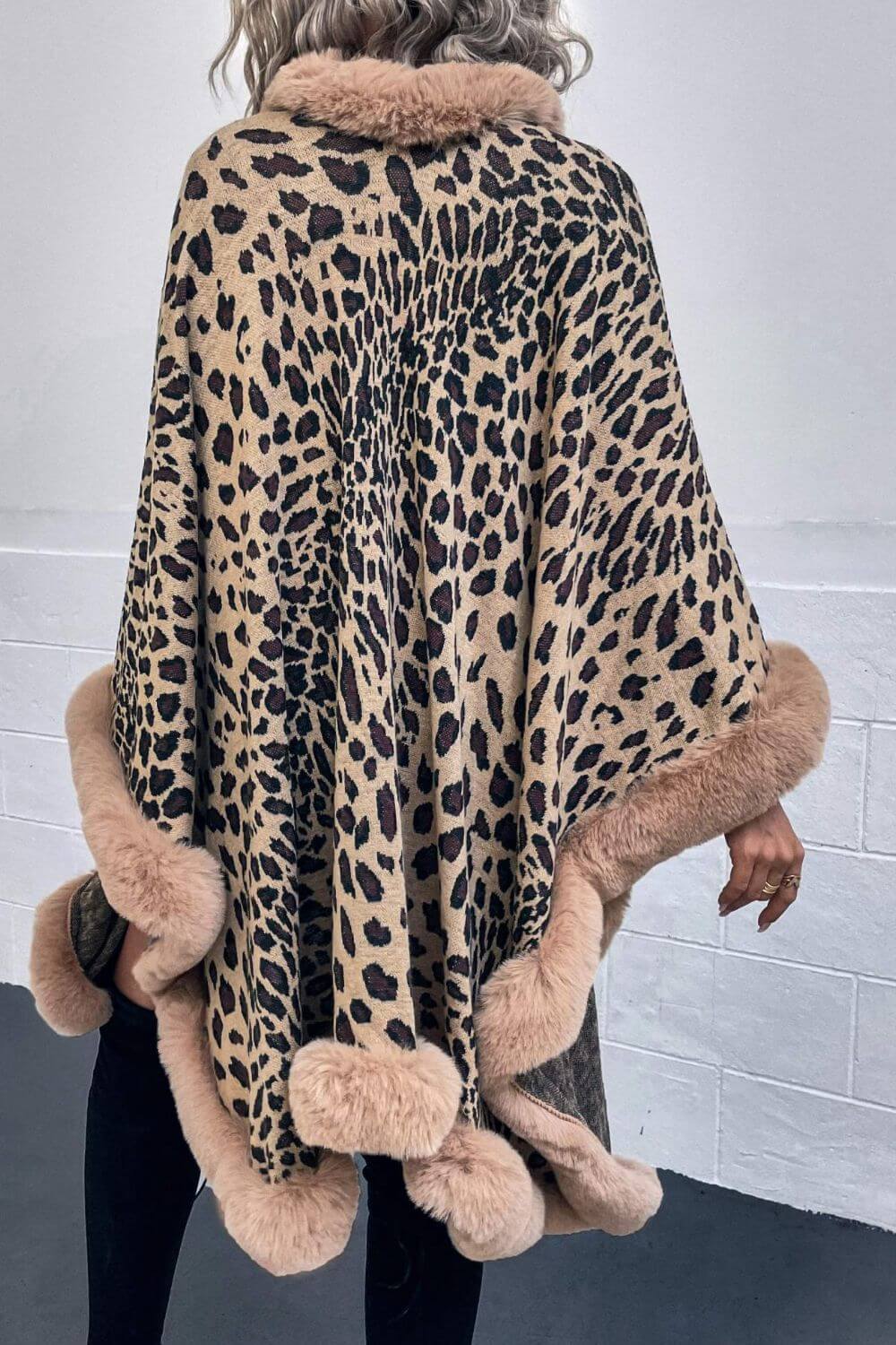 R&B | Leopardenmuster Offenes Poncho