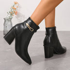 Elegante Stiefel mit seitlichem Reißverschluss und Blockabsatz R&B