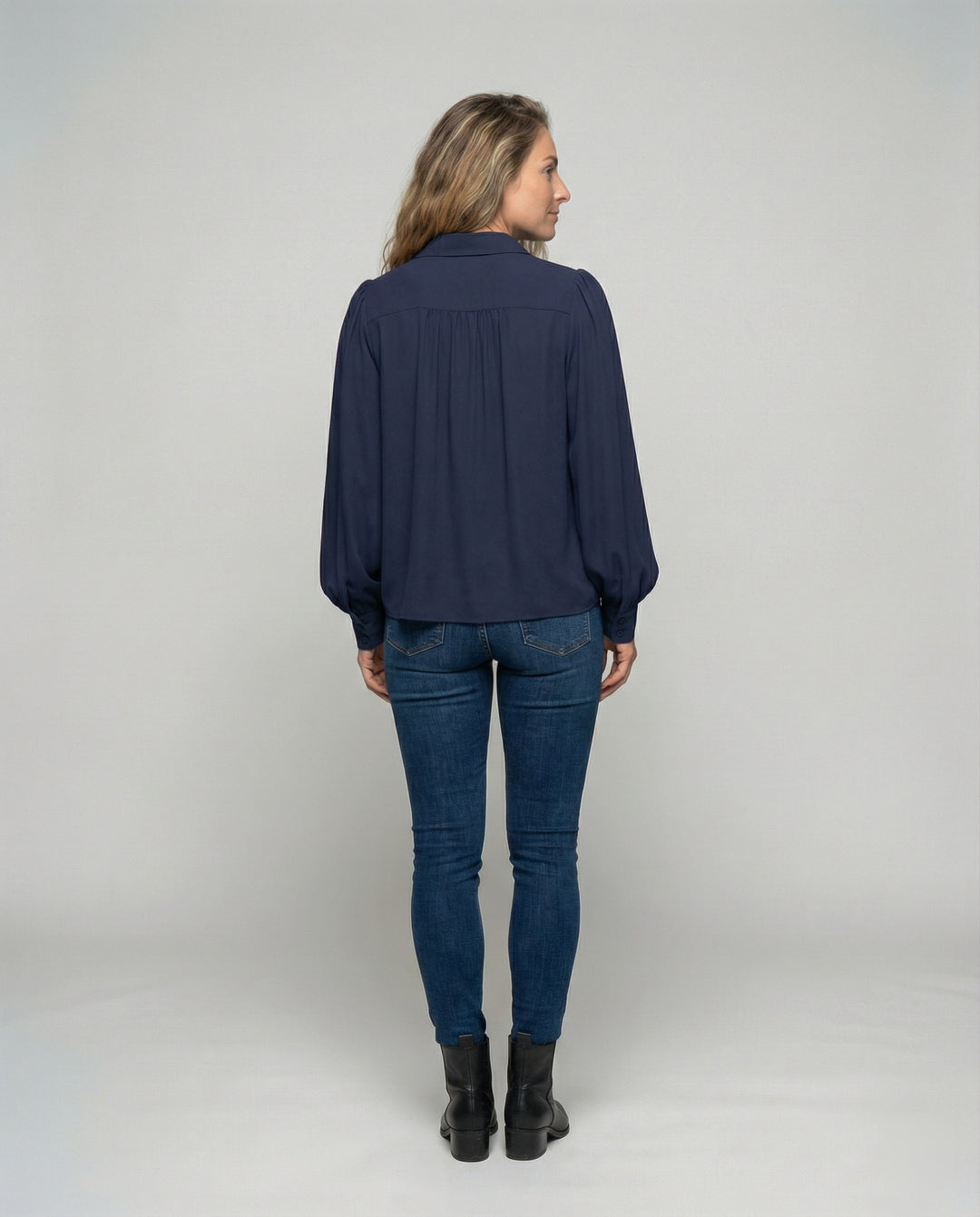 Damen Bluse mit voluminösen Ärmeln und eleganten Rüschendetails R&B