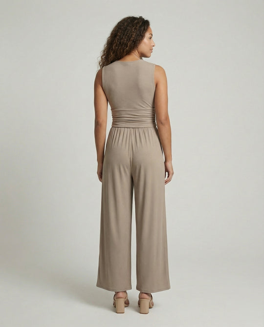 Damen Jumpsuit mit schickem V-Ausschnitt und weitem Bein R&B