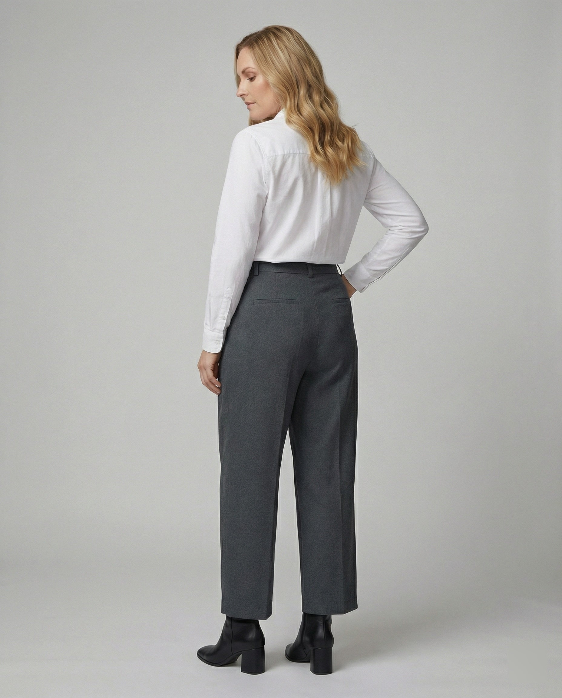 Damen Weite Anzughose High Waist mit eleganten Falten