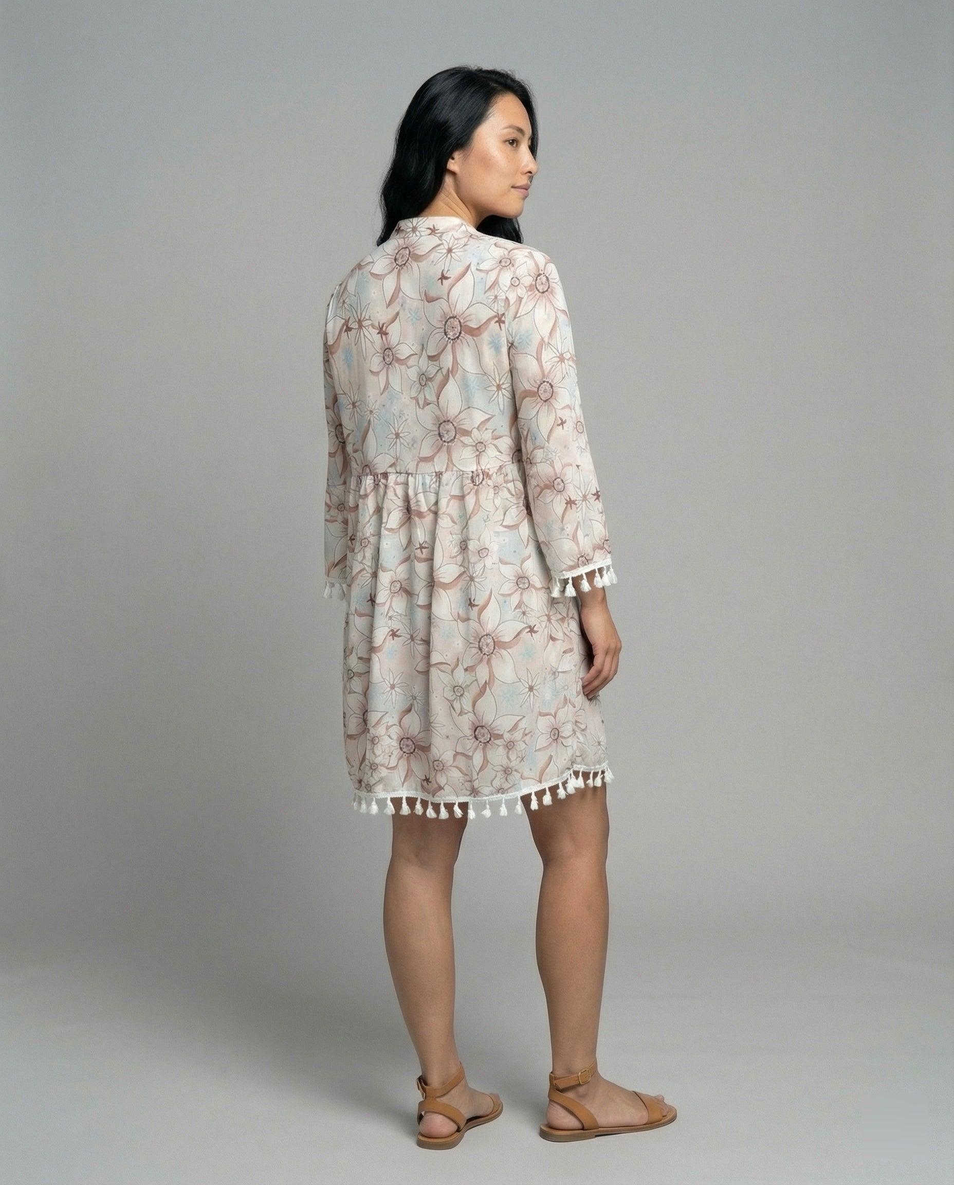 Damen Strandkleid mit hohem Kragen und romantischem Blumenmuster R&B