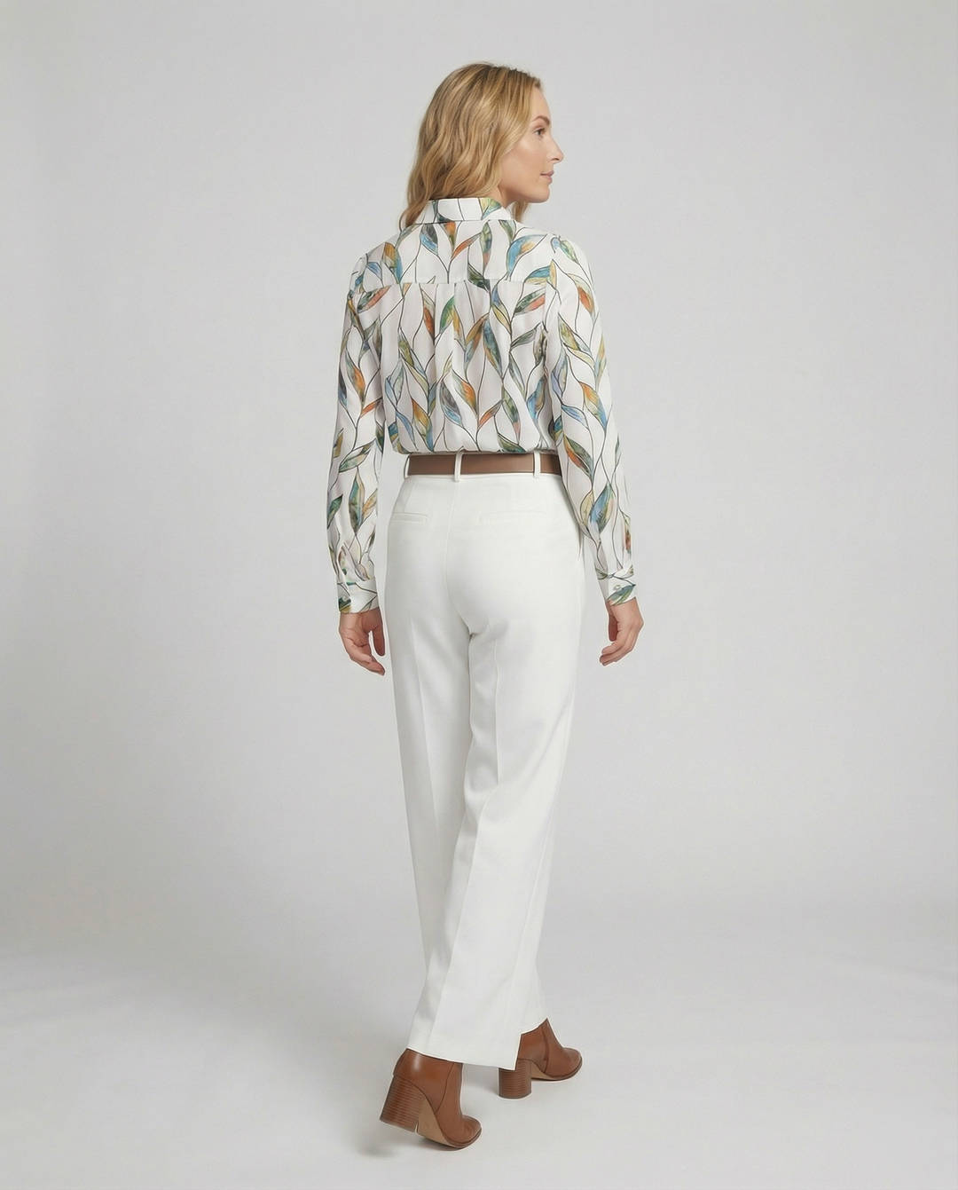 R&B | Stilvolle Bluse mit Aufgedruckten Knöpfen