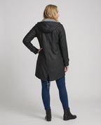 Wasserdichte Jacke mit Kapuze