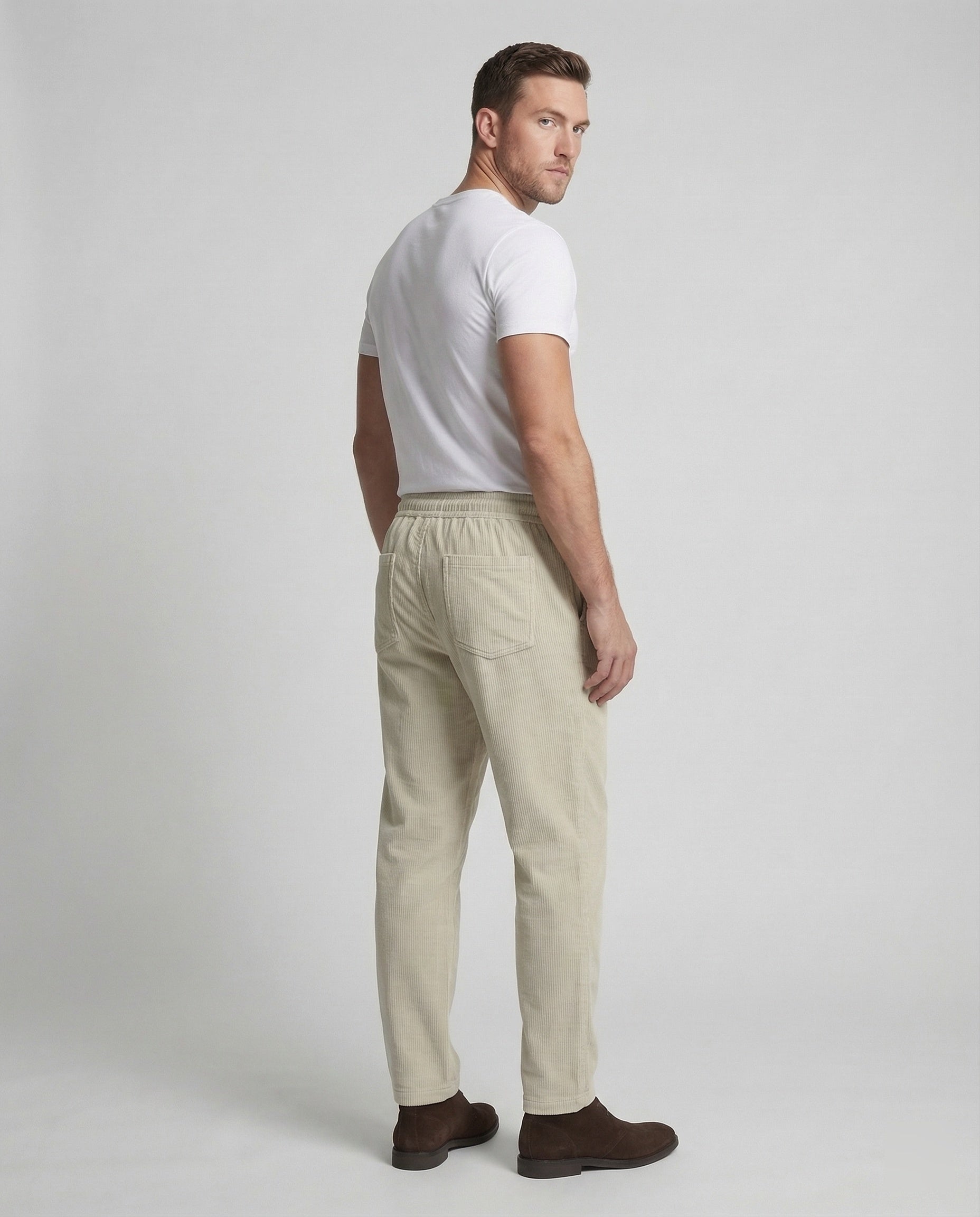 Herren weite Cordhose mit hoher Leibhöhe