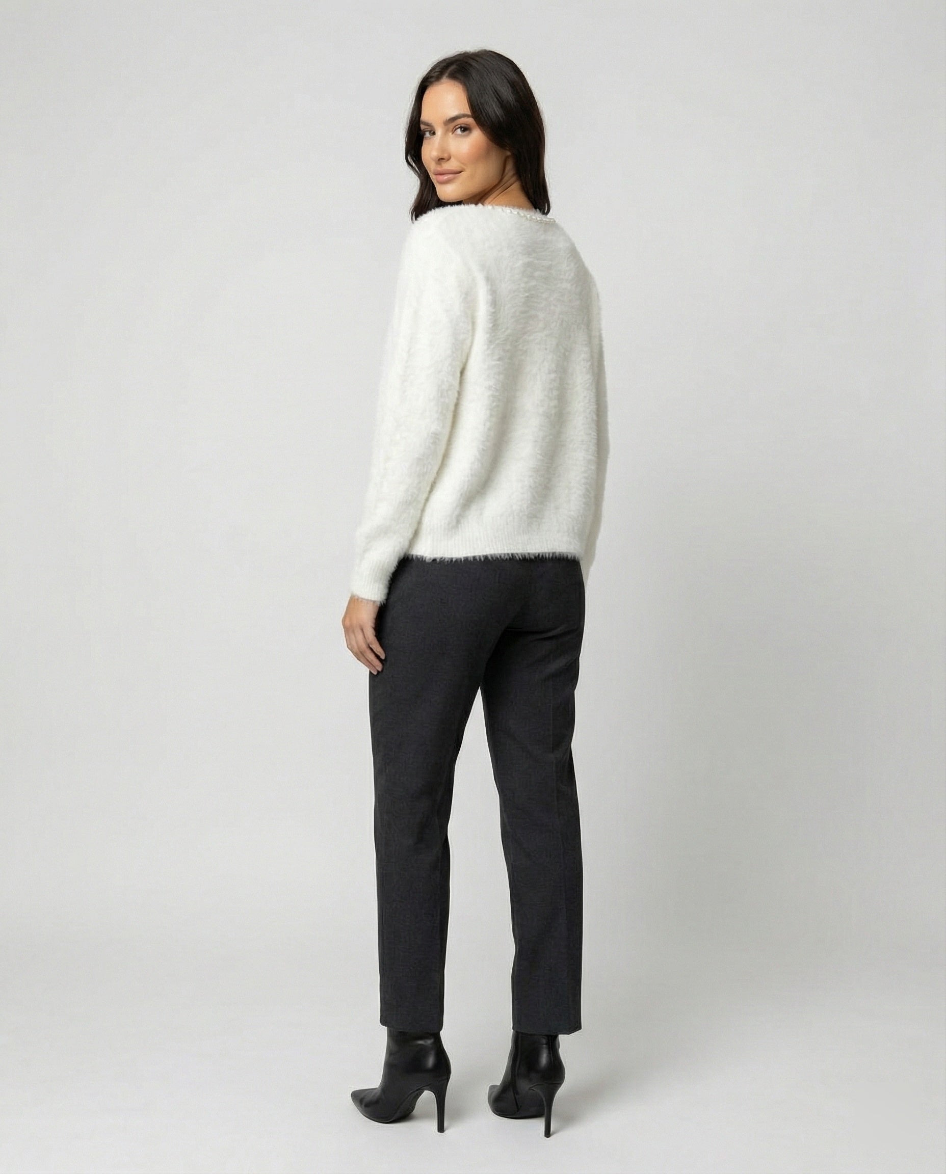 Strickjacke Damen flauschig mit Perlenverzierung