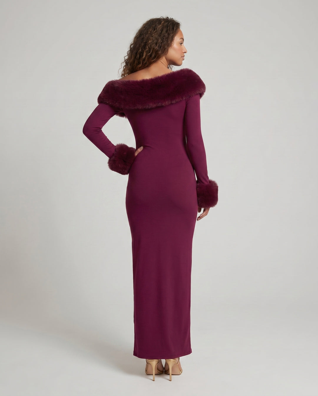 Damen Elegantes Langarm-Maxikleid mit abnehmbarem Pelzbesatz R&B