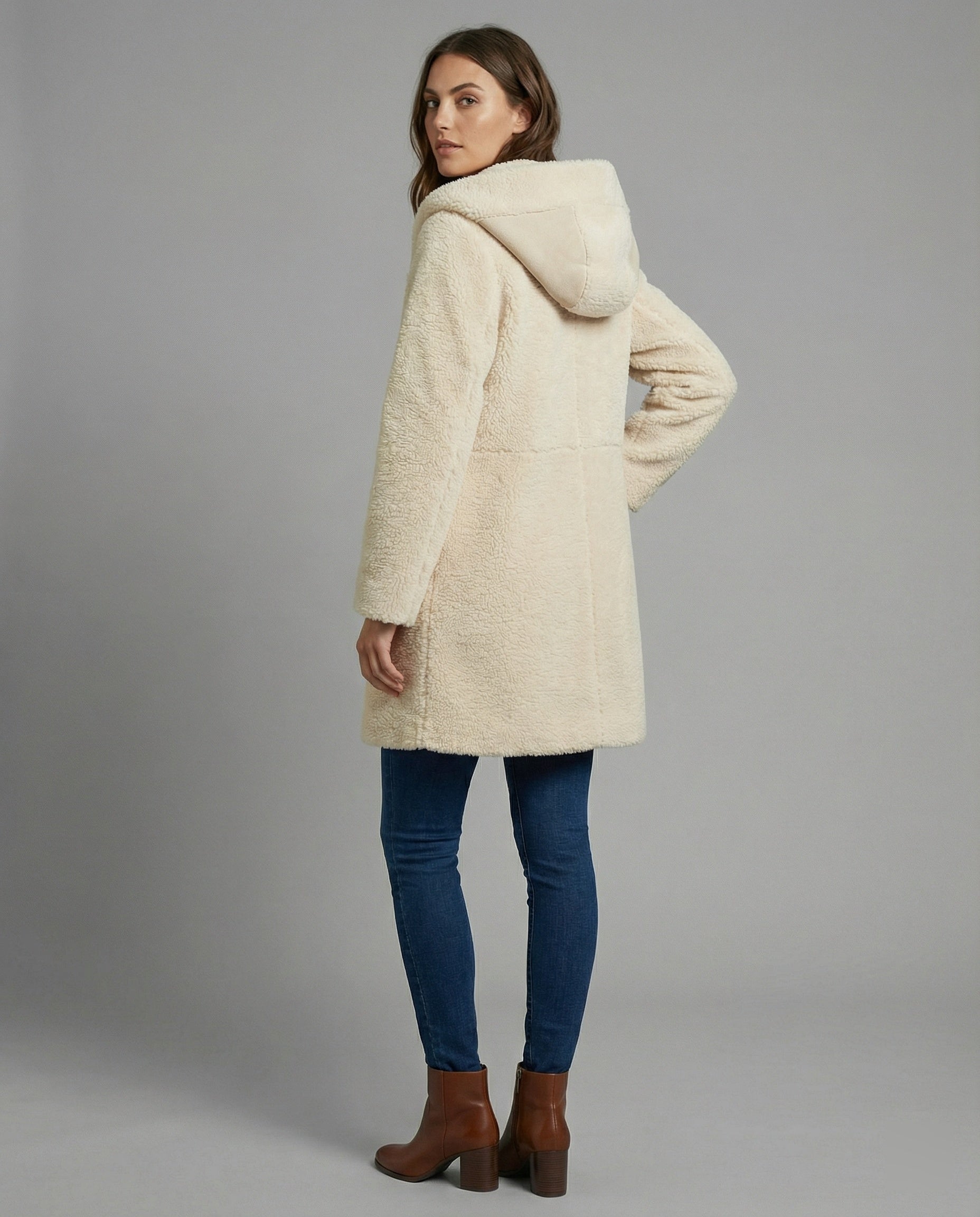 R&B | Teddy Mantel - Oversized Fit - Mit Kapuze - Knopfverschluss - Mittellang