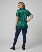 Damen Satin-Bluse mit großem Kragen und überschnittenen Schultern R&B