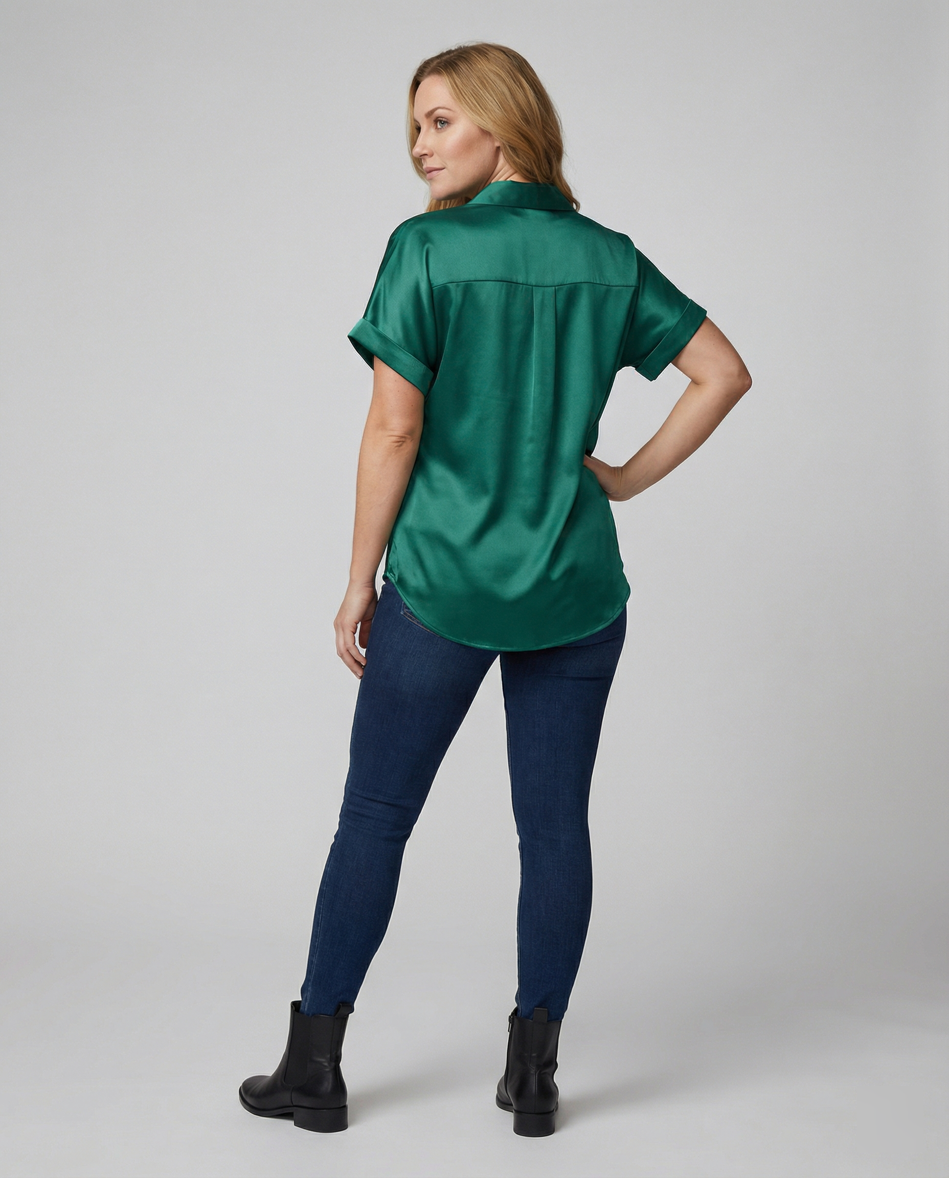 Damen Satin-Bluse mit großem Kragen und überschnittenen Schultern R&B