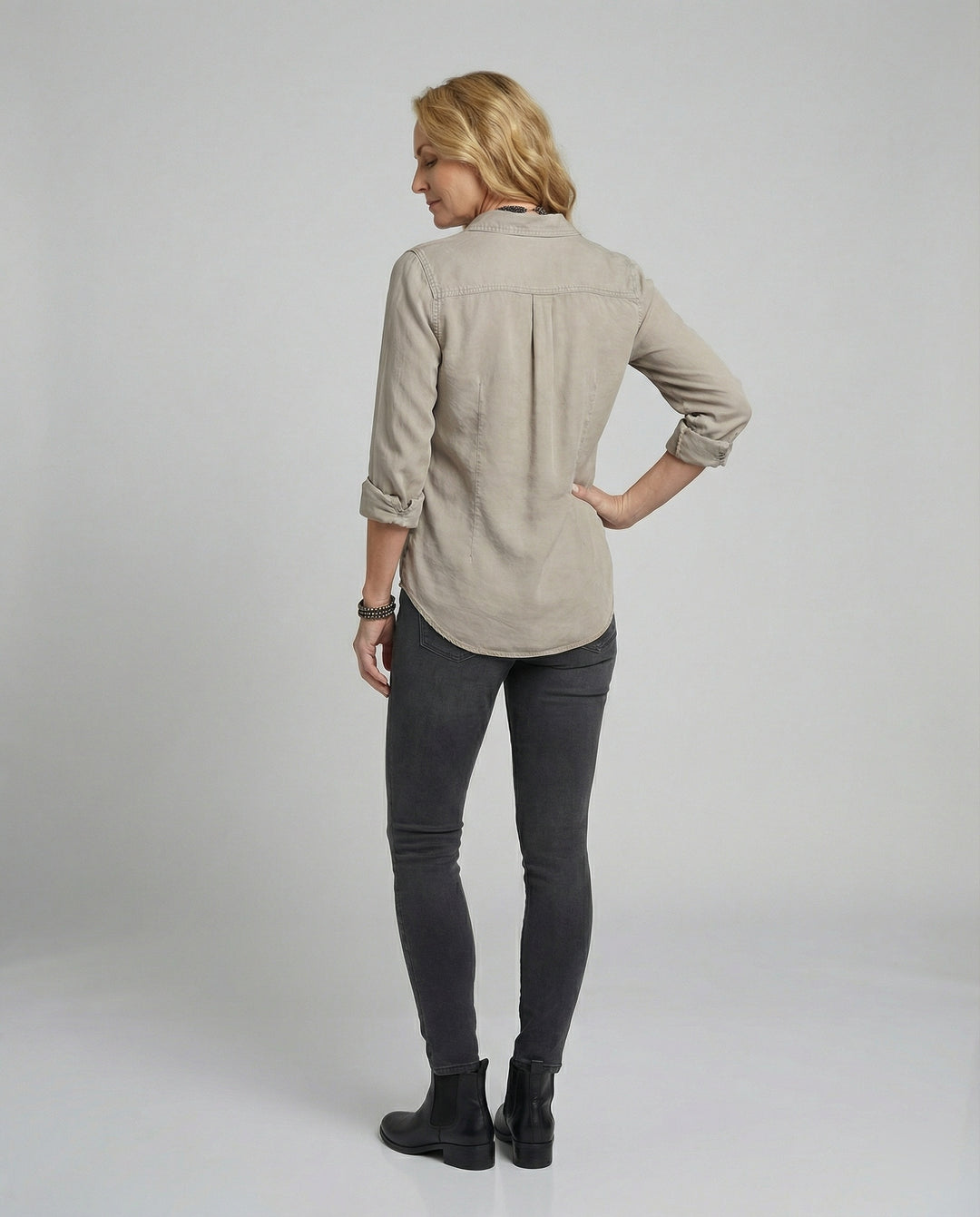 Damen elegante Bluse mit tiefem V-Ausschnitt