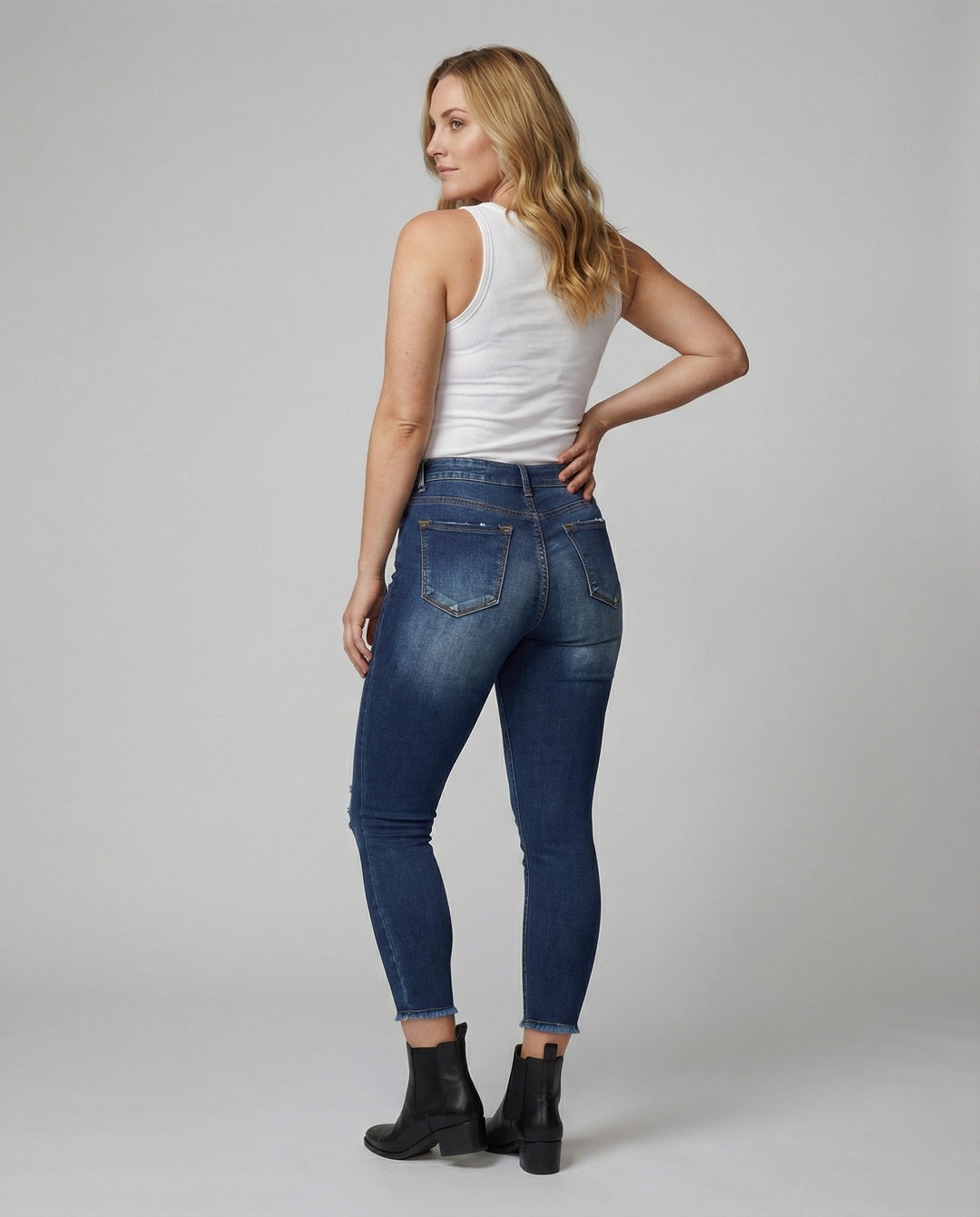 Damen figurbetonte Jeans im lässigen Destroyed-Look mit hohem Bund R&B