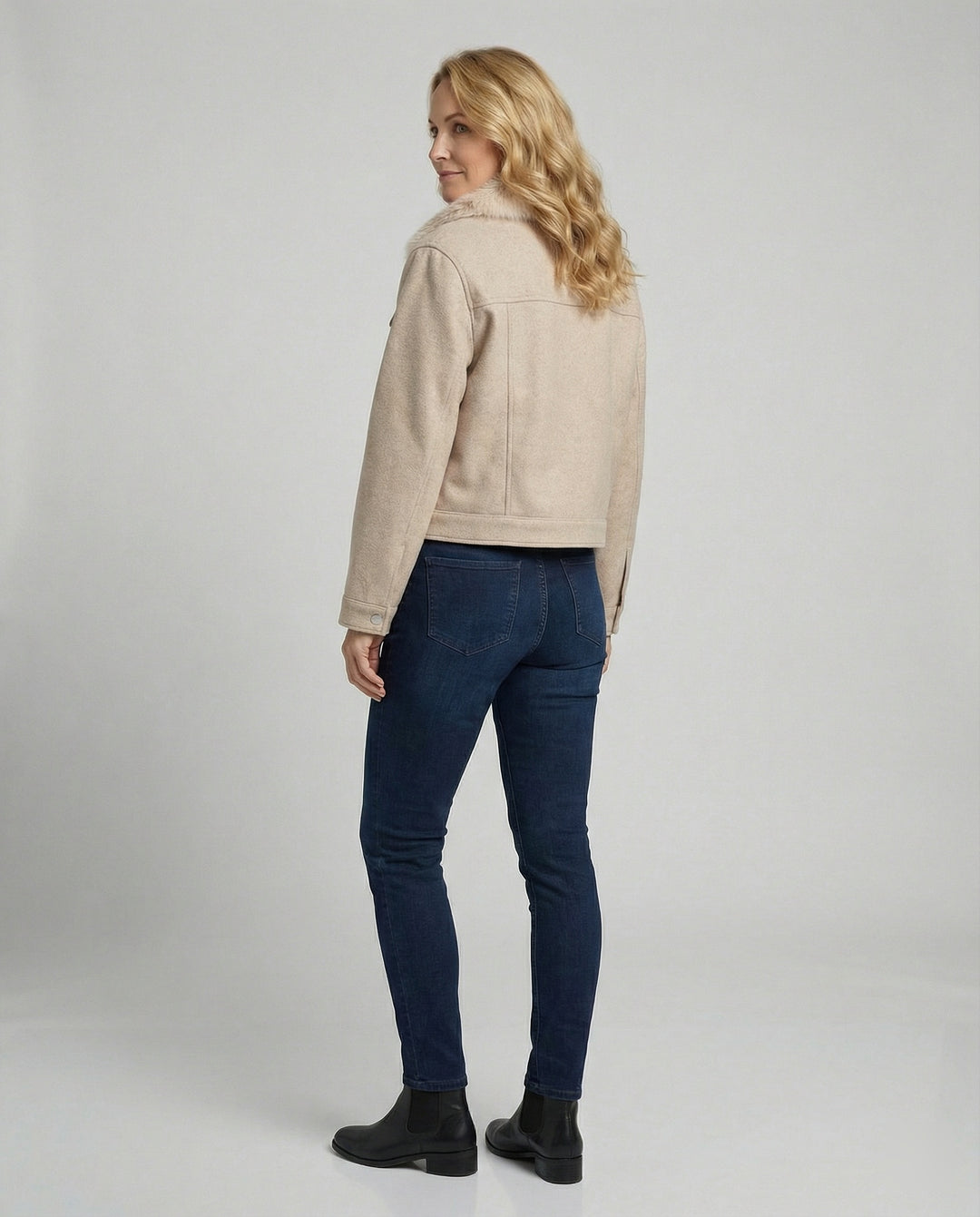 Damen Wolljacke mit Kunstfellkragen