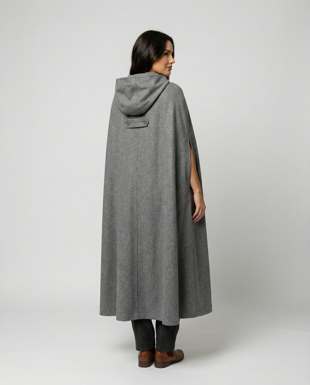 Damen modern geschnittener Umhang mit Kapuze R&B