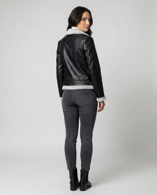 Modische Steppjacke Damen mit modernen Details