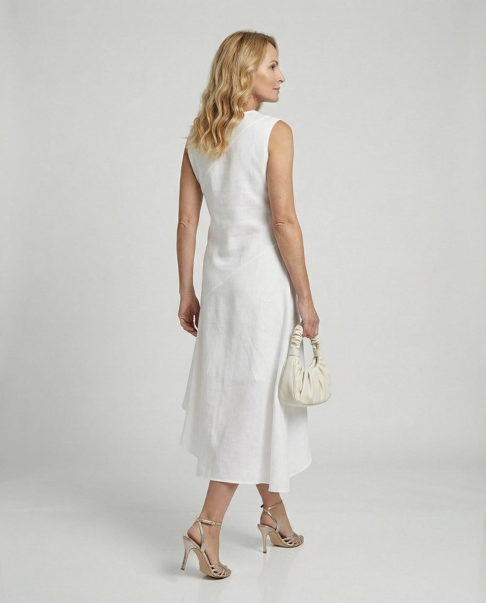Midikleid Sommer aus Leinen mit asymmetrischem Saum