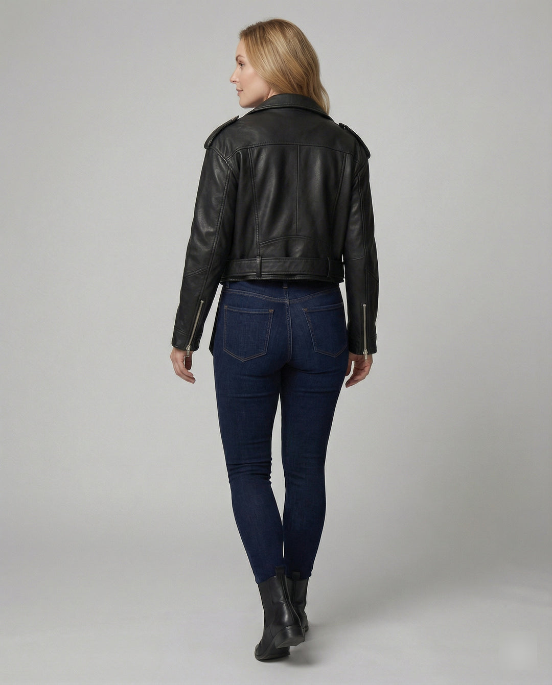 Damen Kunstleder Bikerjacke tailliert geschnitten