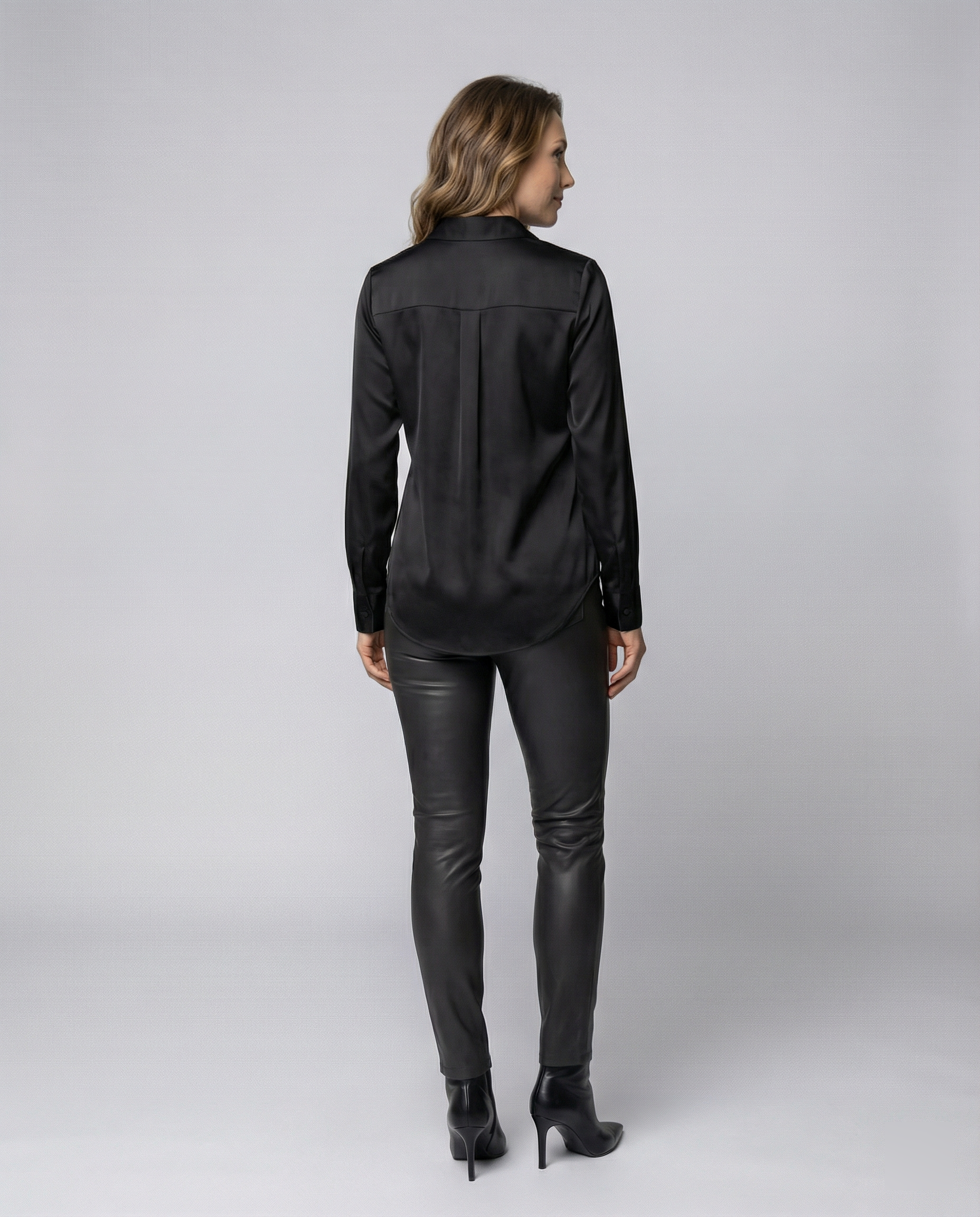 Damen elegante Satinbluse mit klassischem Kragen und zeitlosem Schnitt R&B